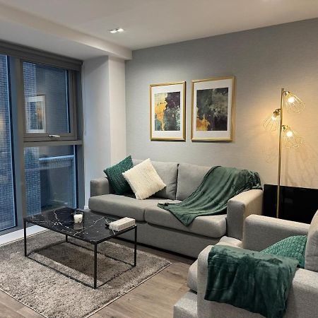 Modern 2-Bedroom Apartment In Heart Of Liverpool Luaran gambar